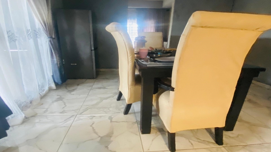 6 Bedroom Property for Sale in Zamdela Free State